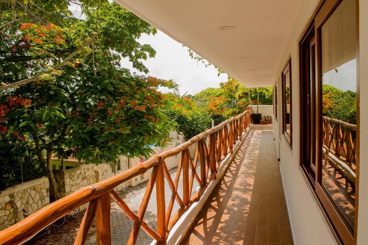 Casa Azul Maya Aparthotel Isla Mujeres Exterior photo